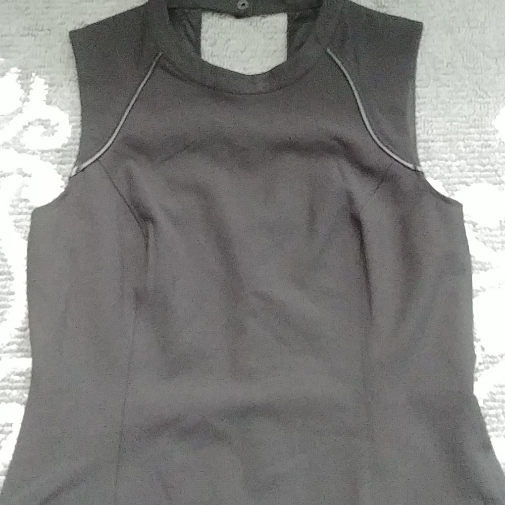 👗 NWT Mendocino LBD Size 38